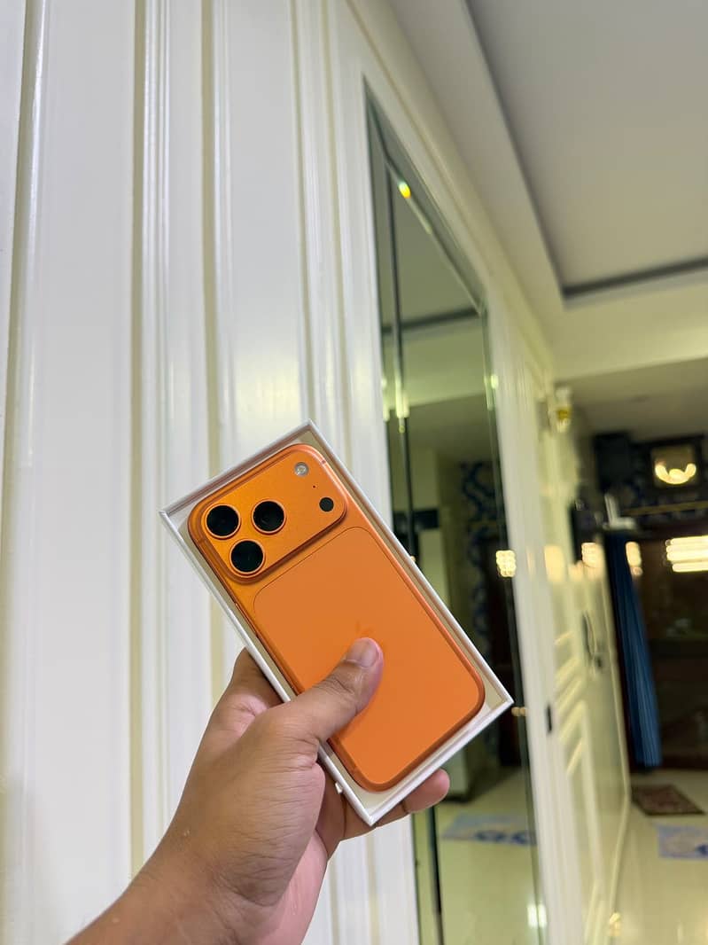 Apple iPhone 17 Pro Max 1