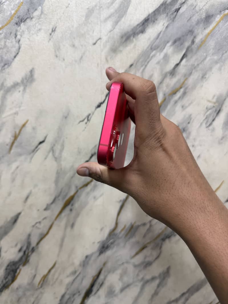 Apple iPhone 14 2