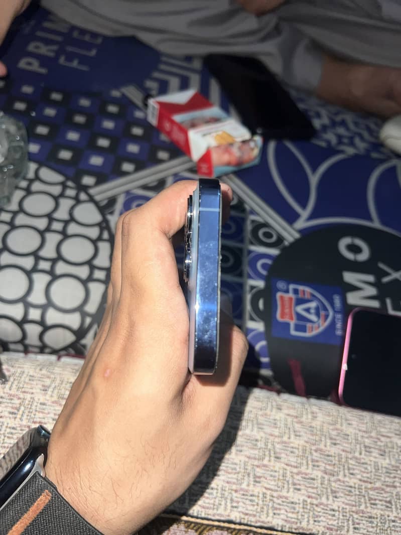 Apple iPhone 13 Pro 0