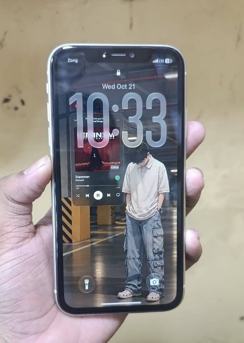 Apple iPhone 11 3