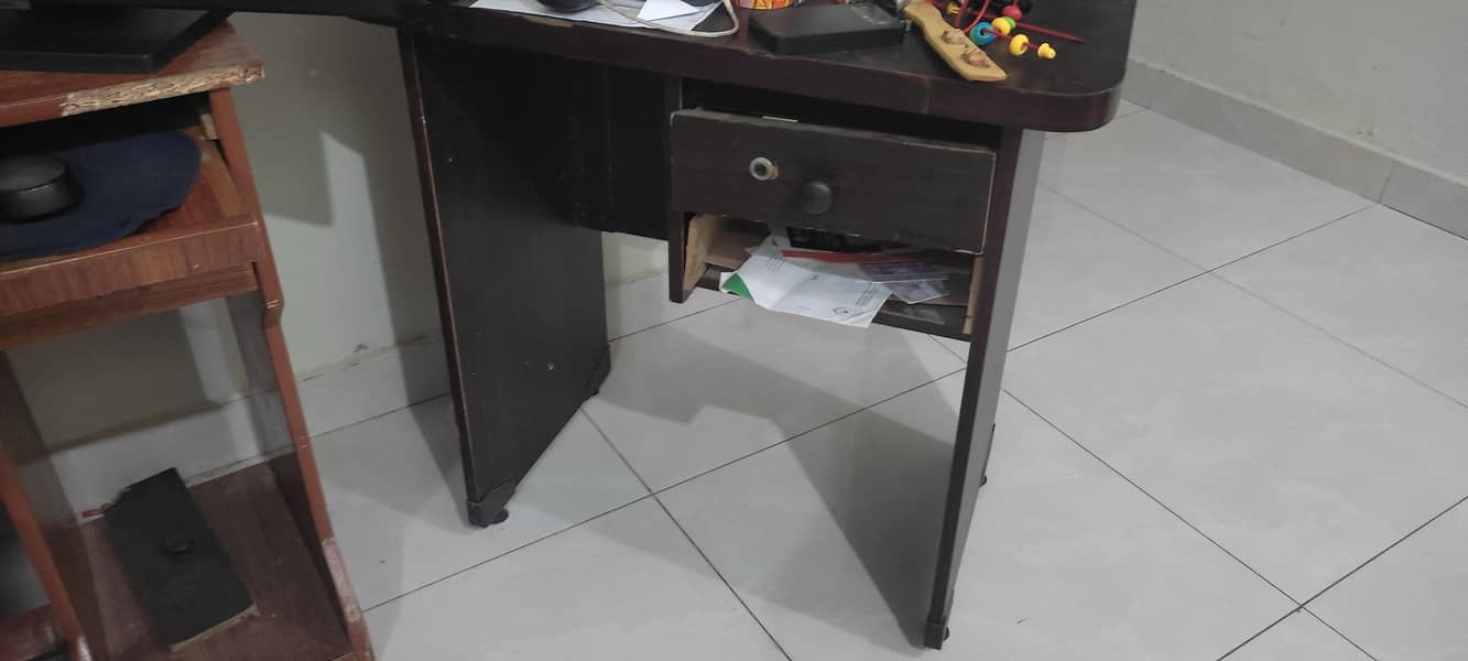 Computer Tables x 2 2