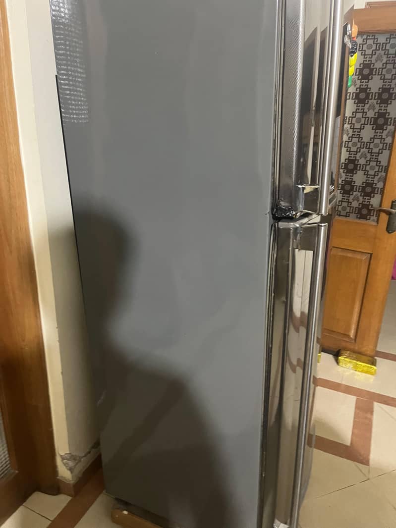 Dawlance refrigerator 9