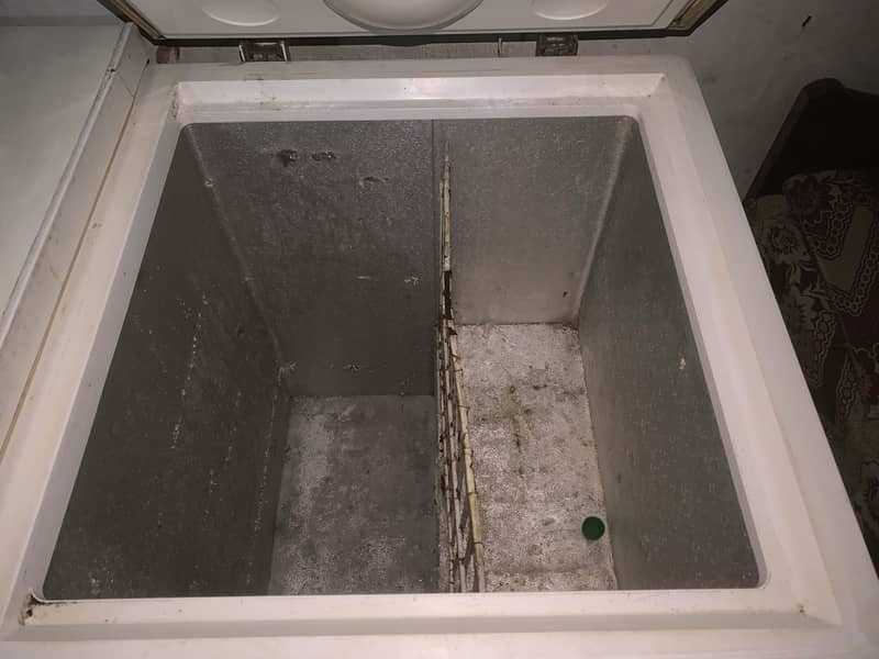 Freezer double door 2