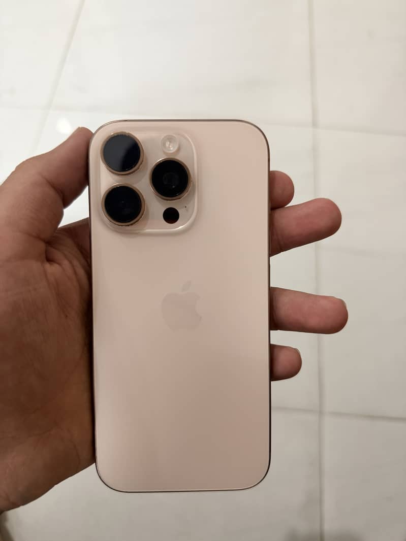 Apple iPhone 16 Pro 2