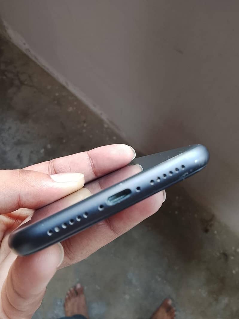 Apple iPhone 11 2