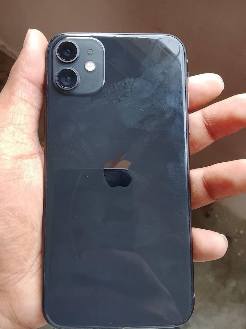 Apple iPhone 11 4