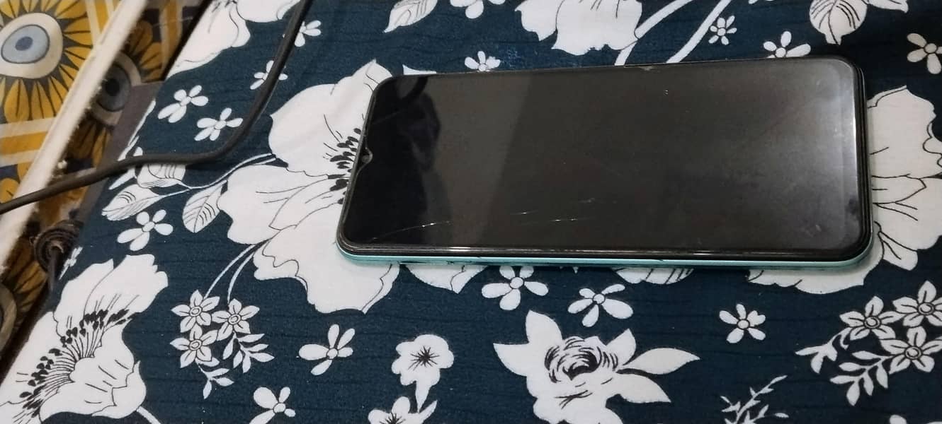 Tecno Spark 8C 1