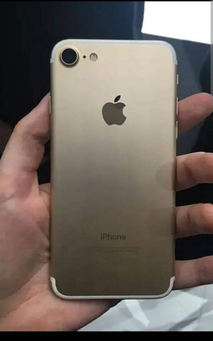 Apple iPhone 7 0