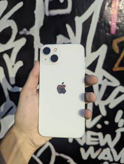 Apple iPhone 13