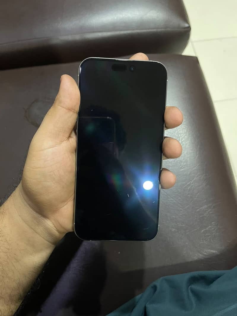Apple iPhone 15 Pro Max 3