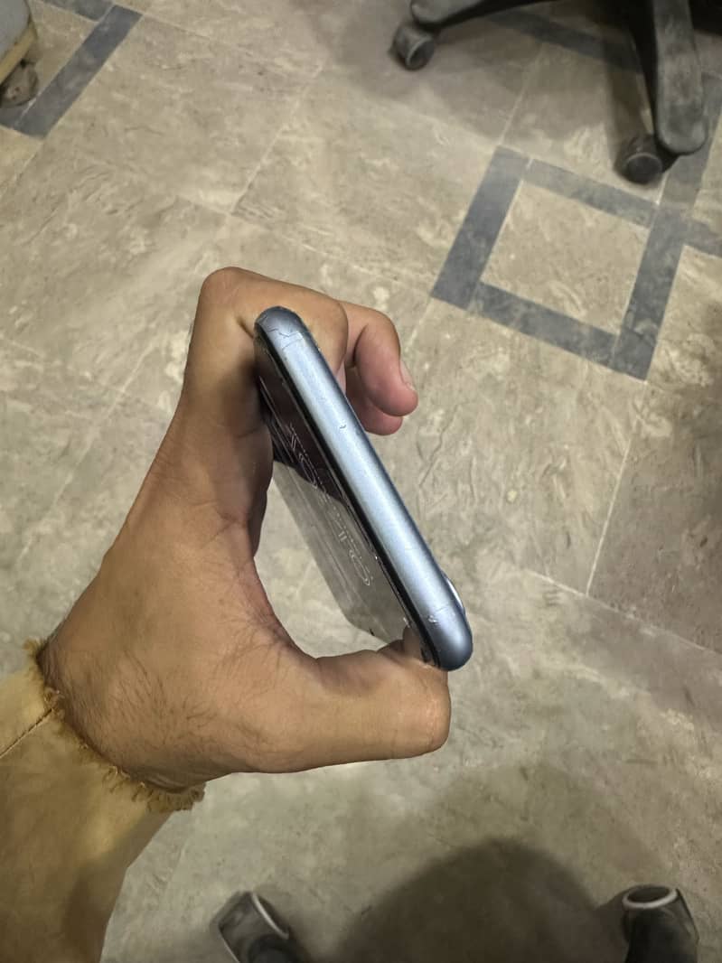 Apple iPhone XR 2