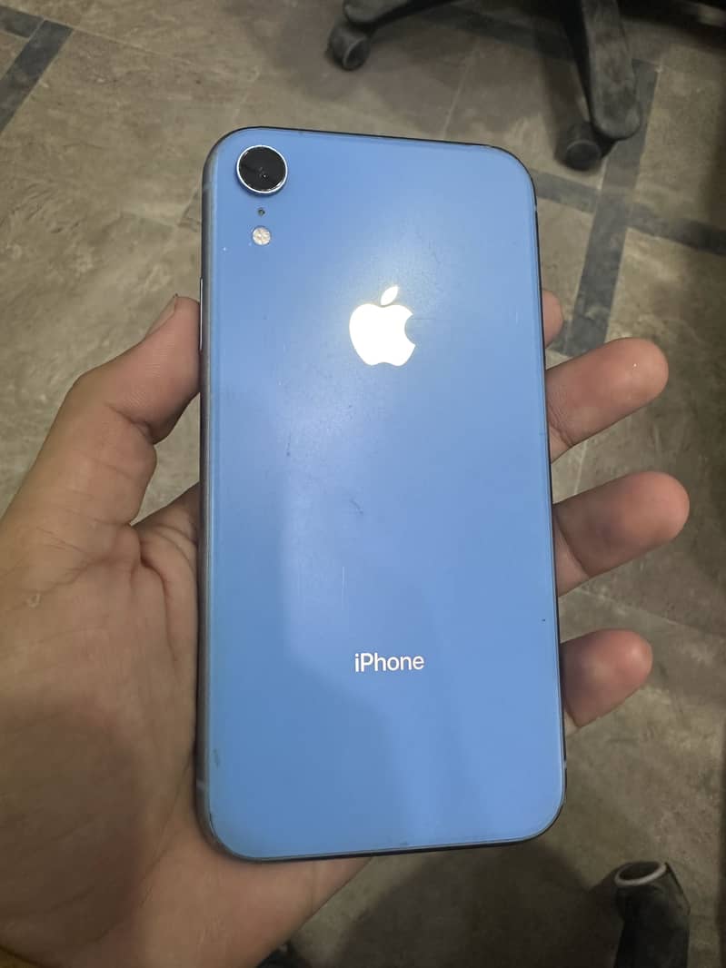 Apple iPhone XR 3