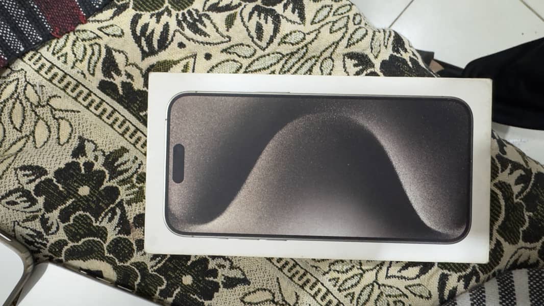 Apple iPhone 15 Pro Max 1