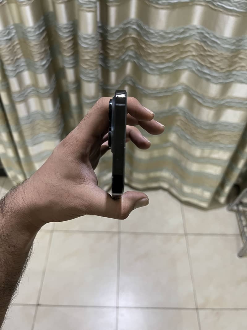 Apple iPhone 14 Pro Max 2