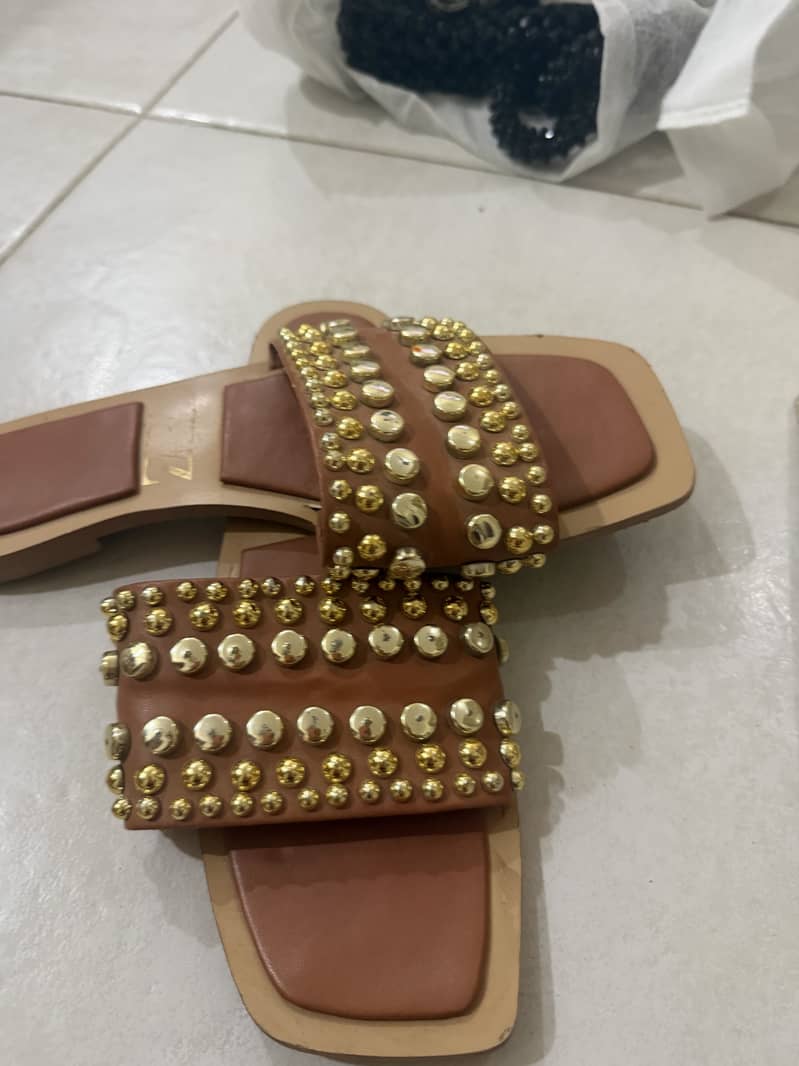 Zara flats 1