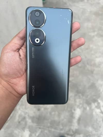 Honor 90