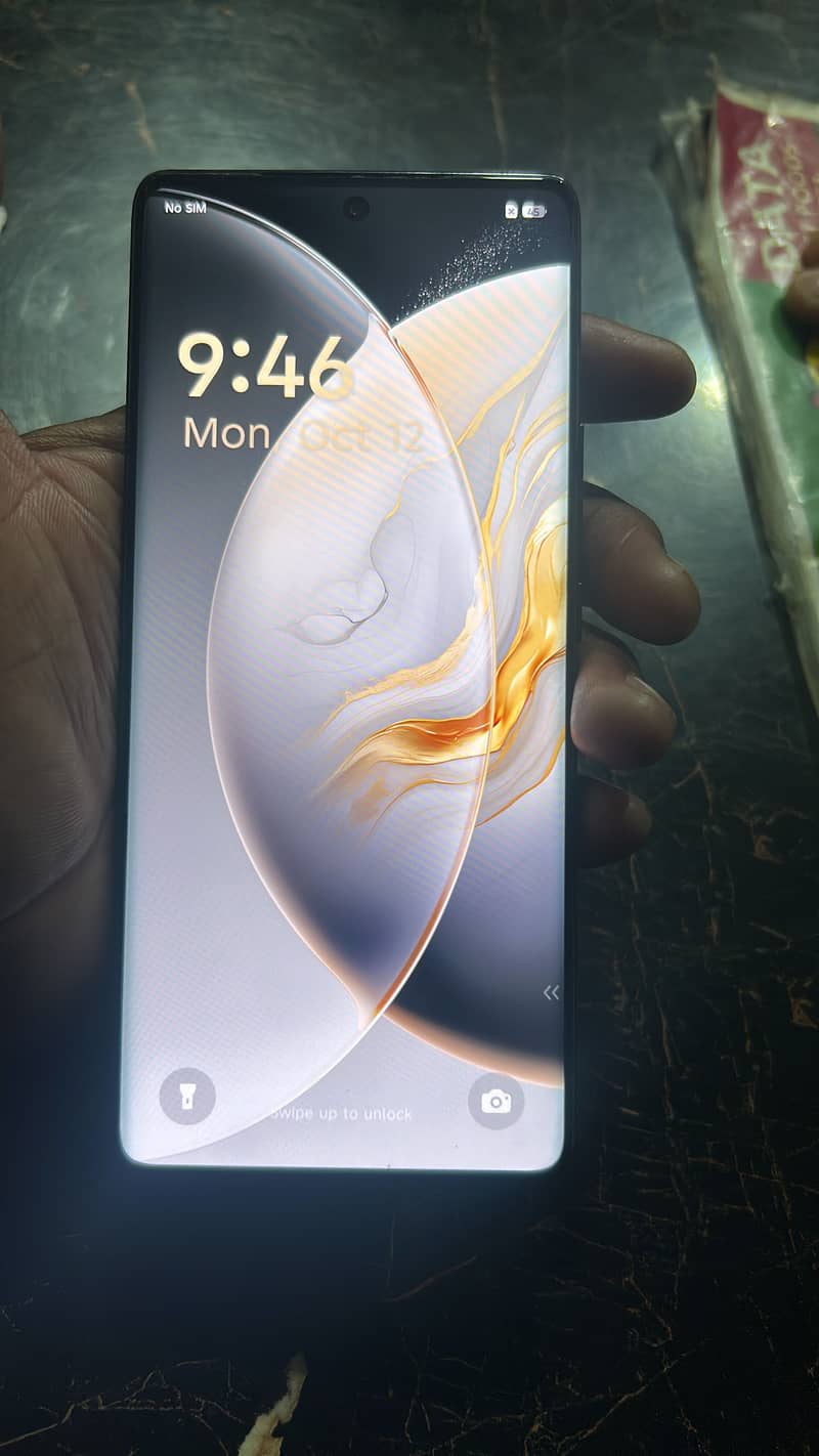 Tecno CAMON 30S 3