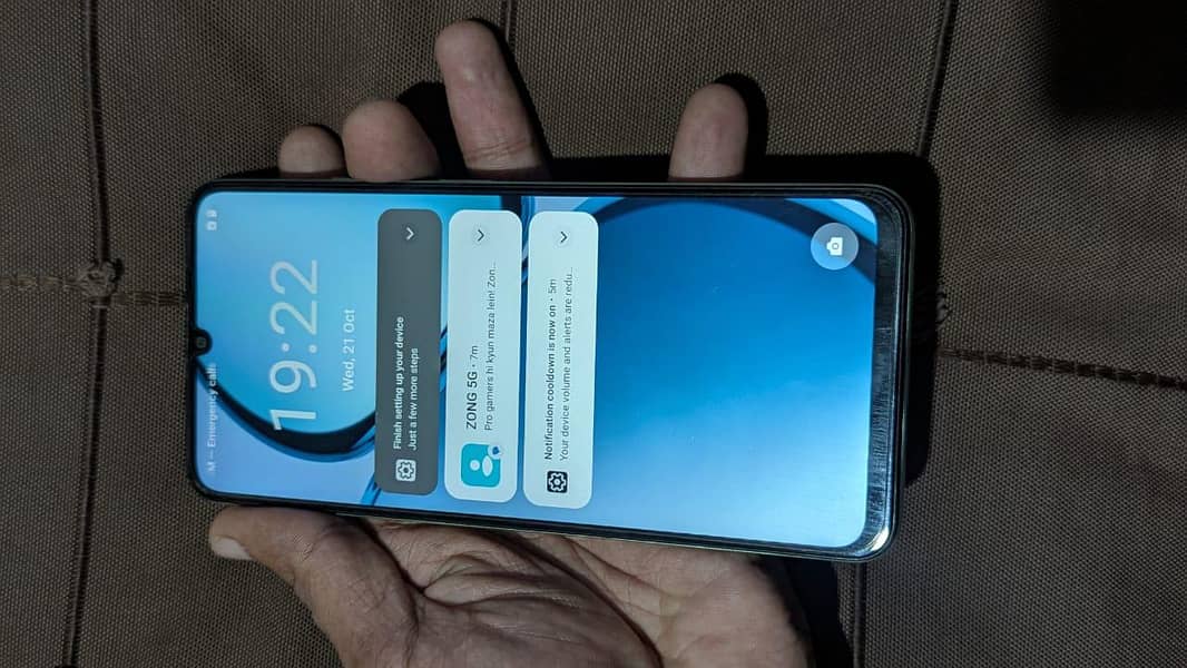 Realme C63 4