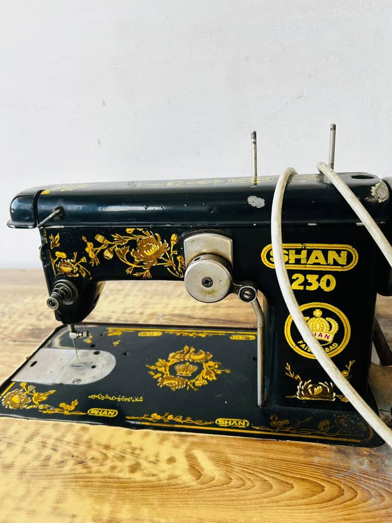 embroidery machine 1