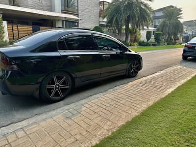 Honda Civic Oriel 2009
