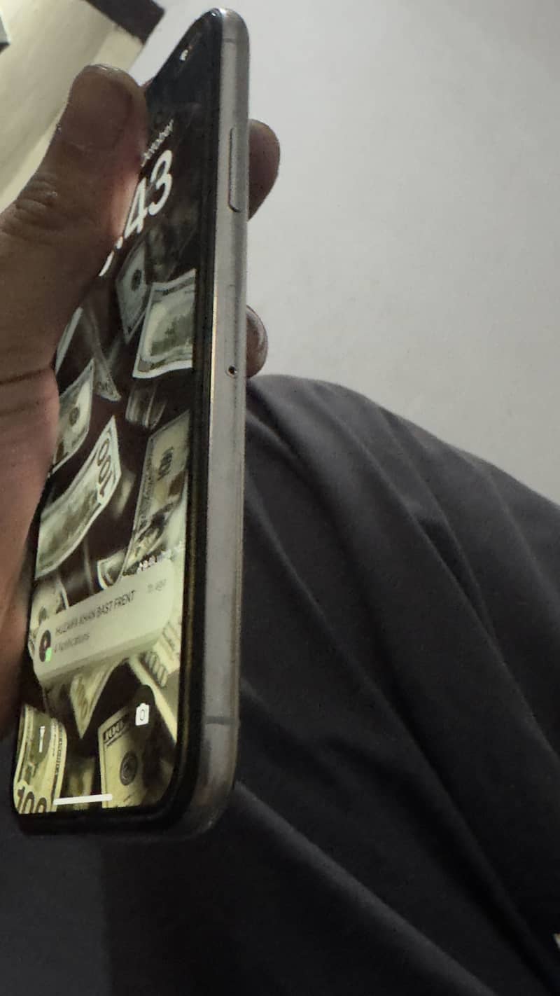 Apple iPhone X 0