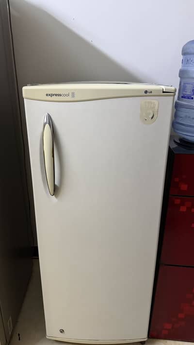 LG Express Cool Upright Freezer 165 Litres – Urgent Sale