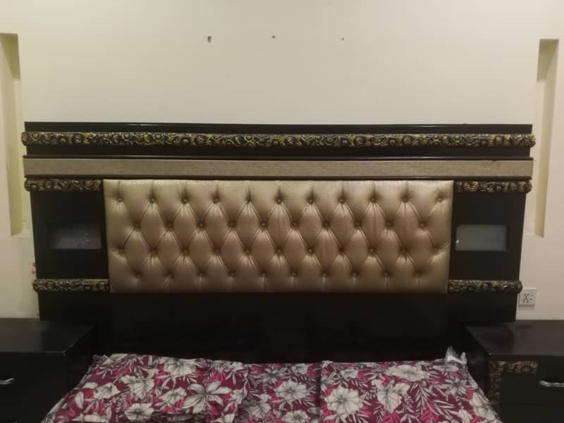 used king size bed 1