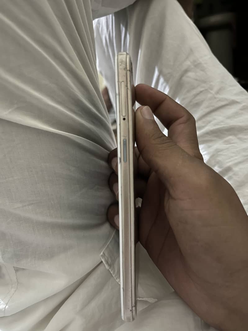 Oppo A57 5