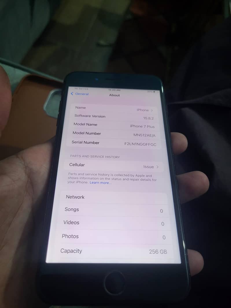 Apple iPhone 7 Plus 0