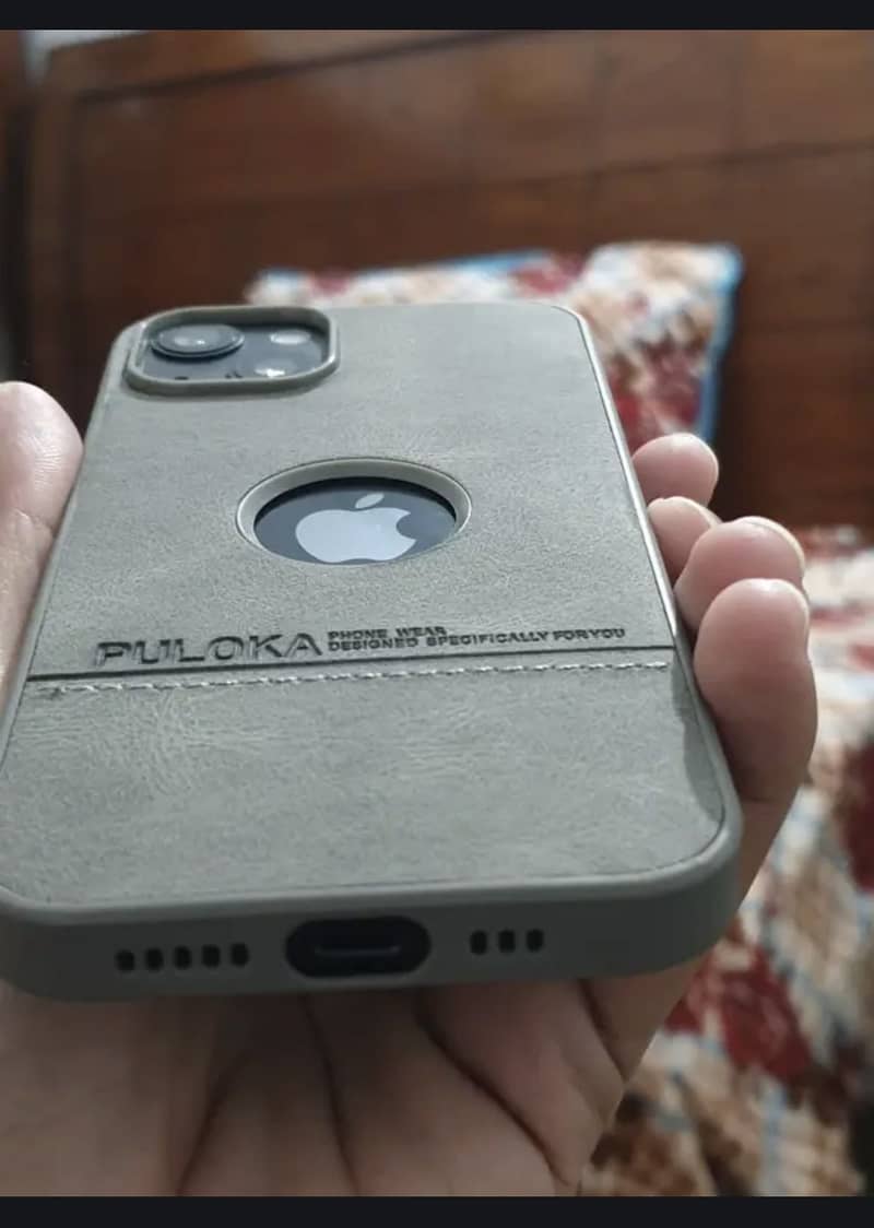 Apple iPhone 13  JV 3