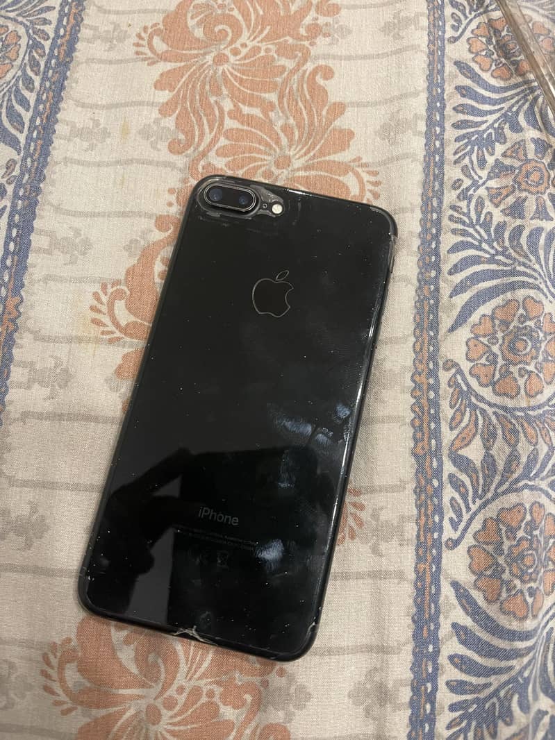 Apple iPhone 7 Plus 6