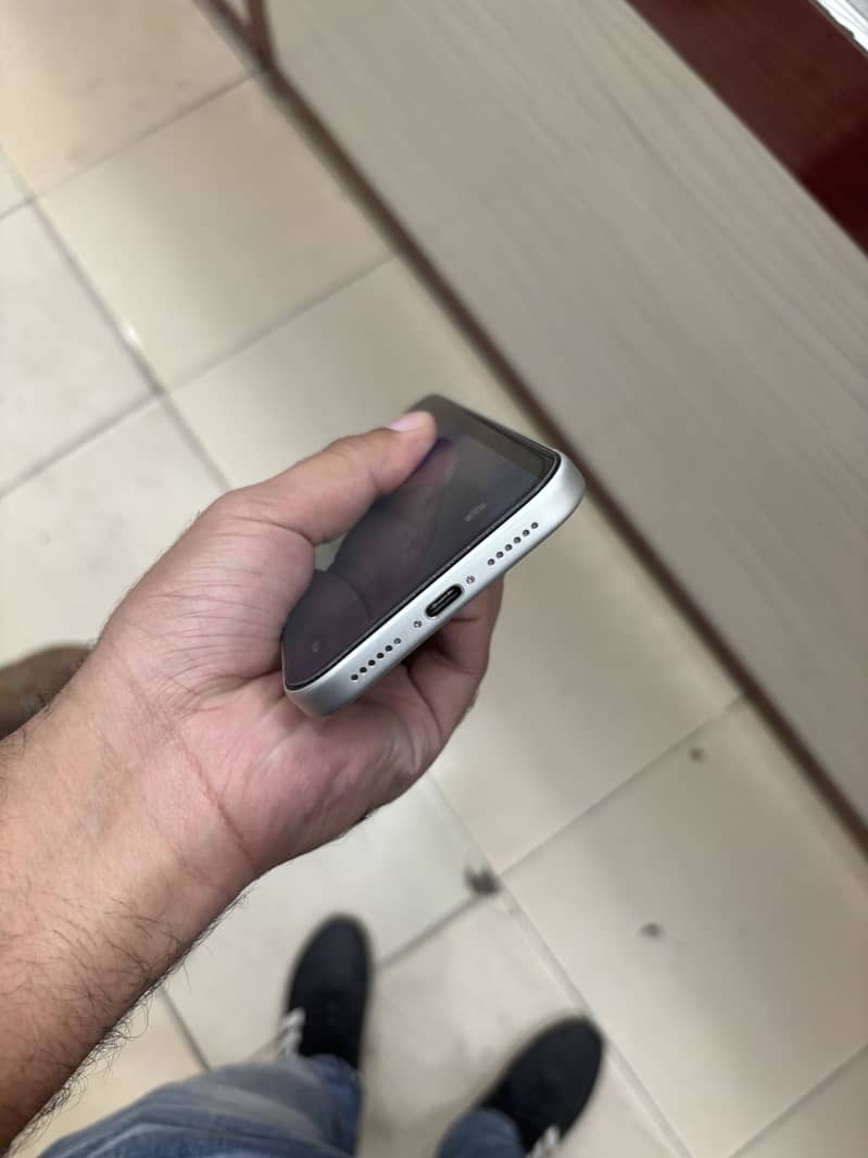Apple iPhone 17 Pro Max 2