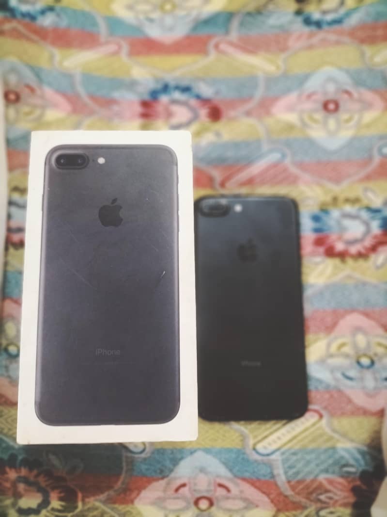 Apple iPhone 7 Plus 1
