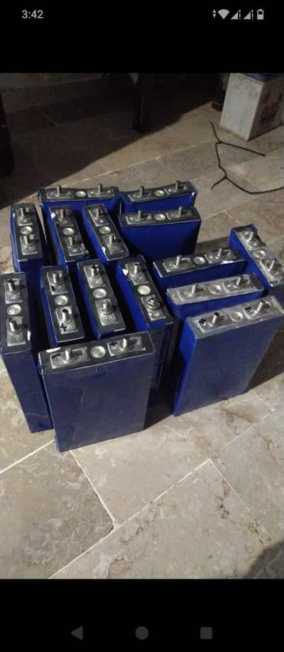 12v - 100Ah lithium ion batteries