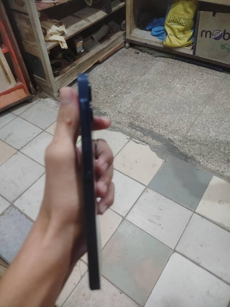 Samsung Mobile A06 3