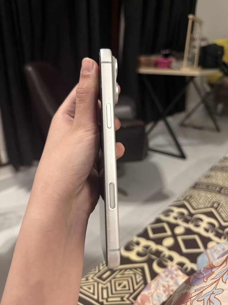 Apple iPhone 17 Pro Max 1