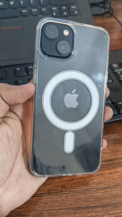 Apple iPhone 13