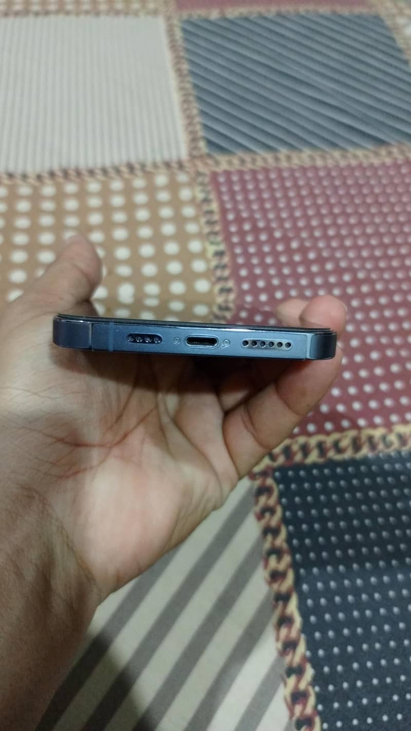 Apple iPhone 13 Pro Max 2