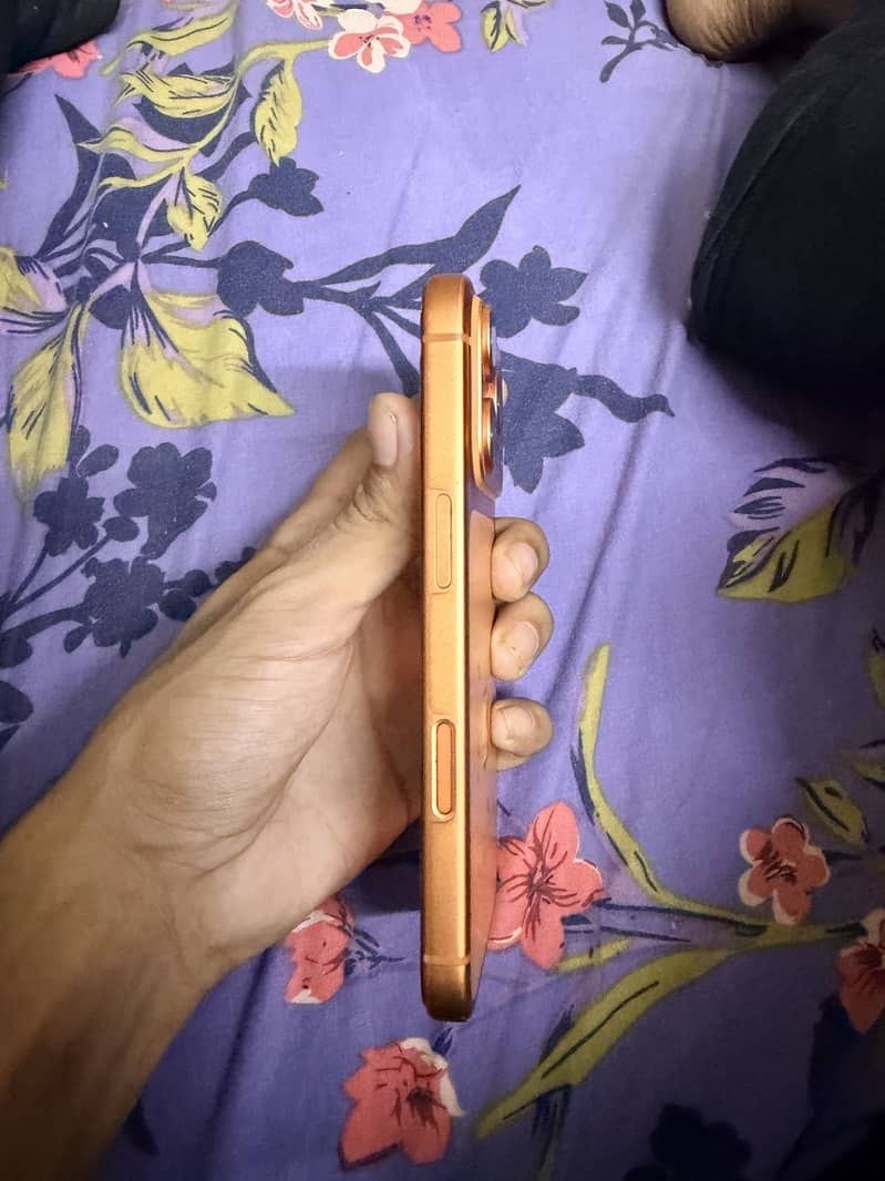Apple iPhone 17 Pro 4