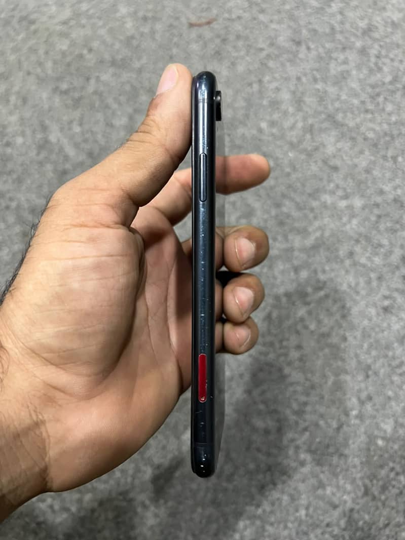 Apple iPhone XR 2