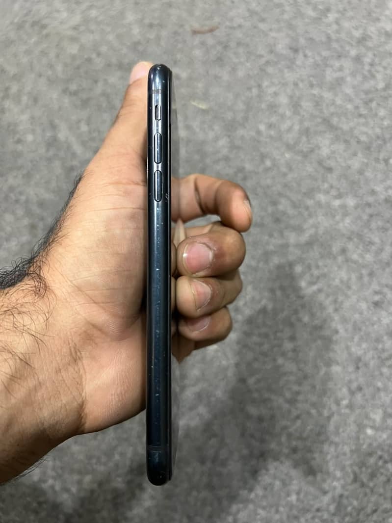 Apple iPhone XR 3