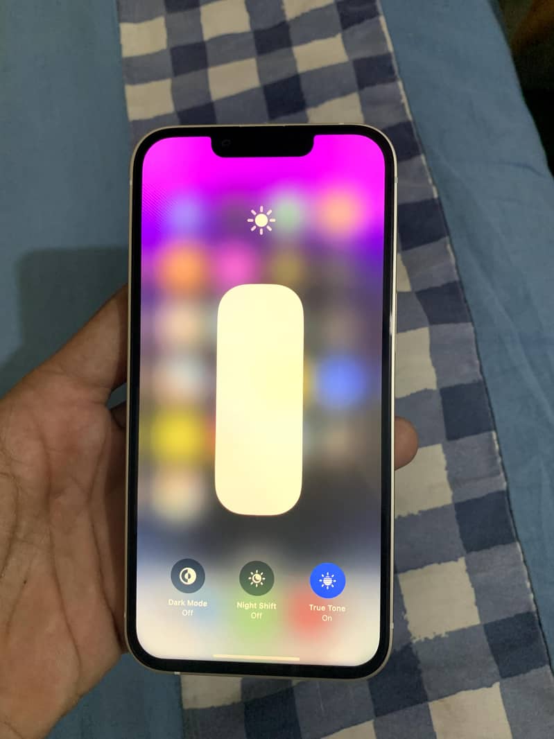 Apple iPhone 13 2