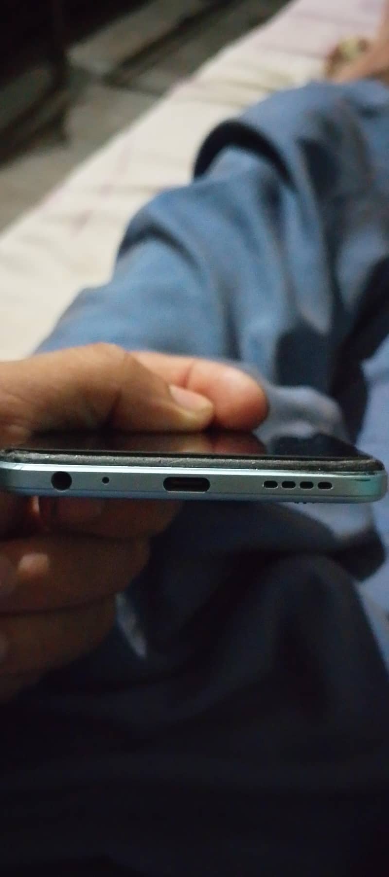 Vivo V21 3