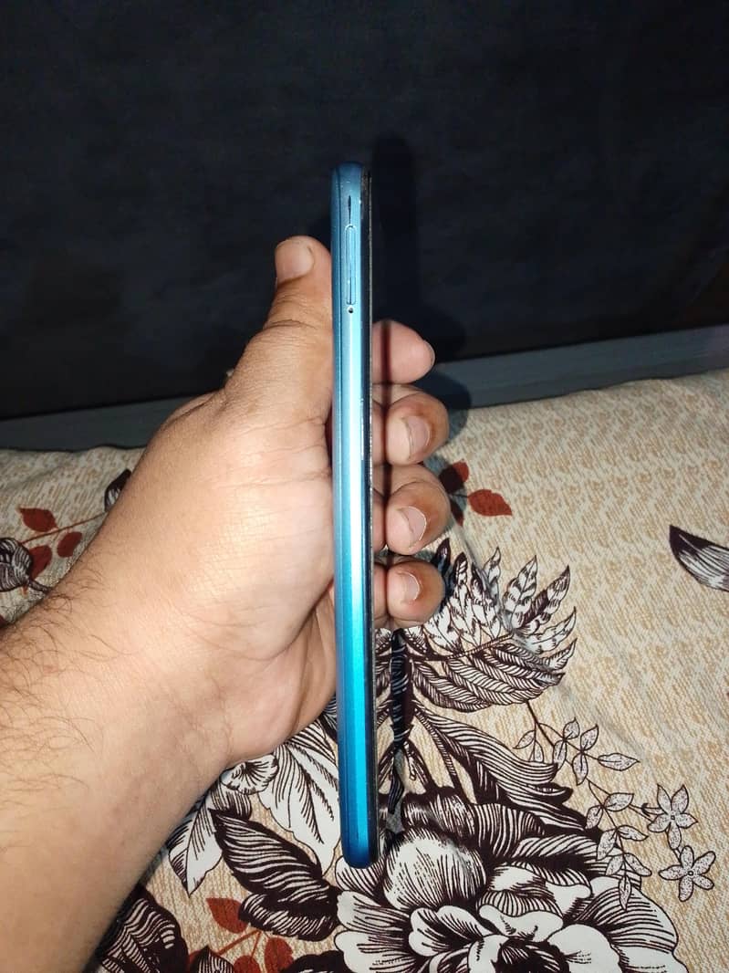 Realme C25Y 1