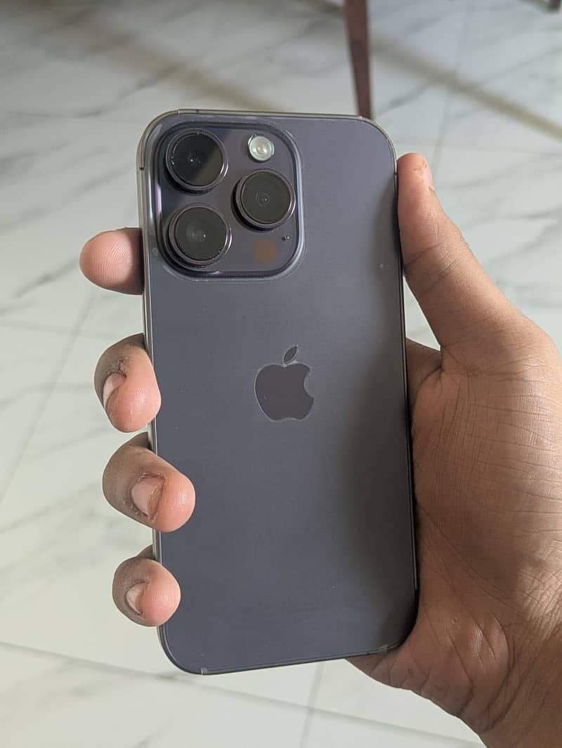 Apple iPhone 14 Pro 0