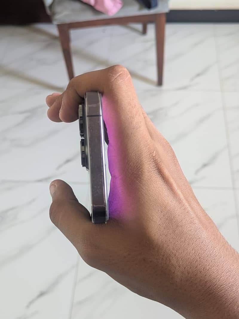 Apple iPhone 14 Pro 2
