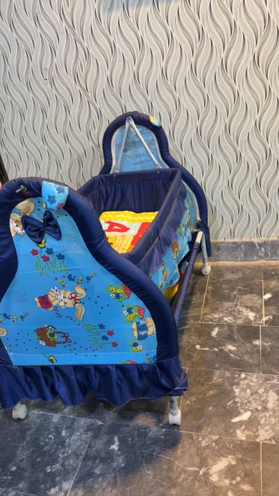 Baby swing