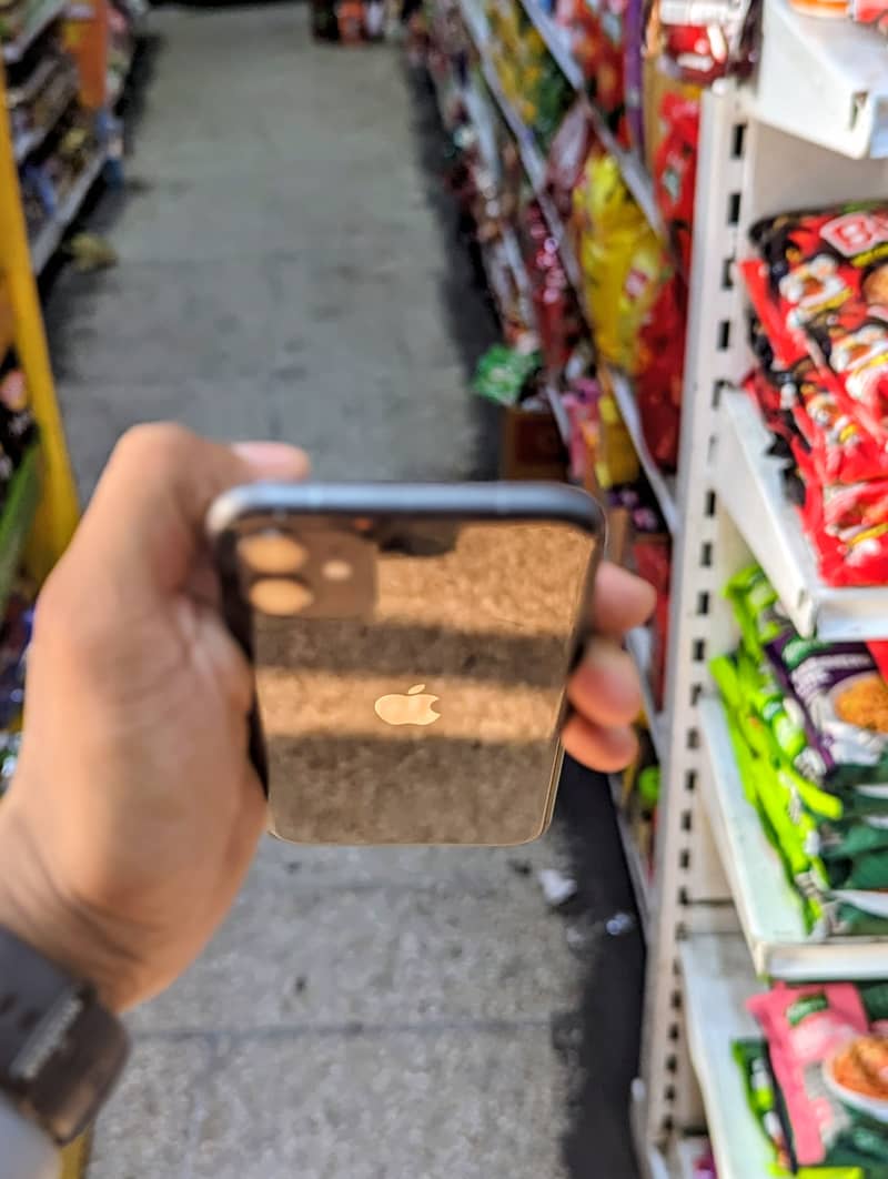 Apple iPhone 11 1