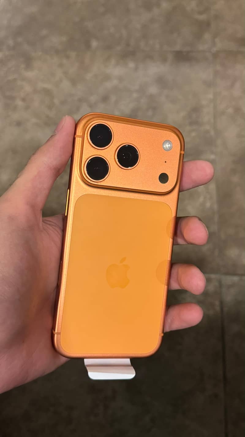 Apple iPhone 17 Pro 1