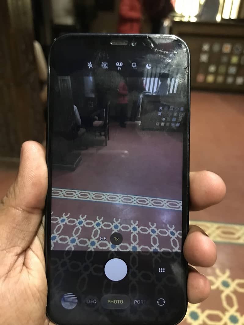 Apple iPhone 12 0